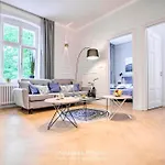 Family Luxury Wonder Heaven Apartment, 50m M Cassino Street, First - 3 Bedrooms&studio, Second - 2 Bedrooms&studio, Private Parking W Cenie, Summerwinter Brand Апартаменты Сопот