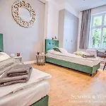 Family Luxury Wonder Heaven Apartment, 50m M Cassino Street, First - 3 Bedrooms&studio, Second - 2 Bedrooms&studio, Private Parking W Cenie, Summerwinter Brand