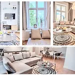 Апартаменты Family Luxury Wonder Heaven Apartment, 50m M Cassino Street, First - 3 Bedrooms&studio, Second - 2 Bedrooms&studio, Private Parking W Cenie, Summerwinter Brand Сопот
