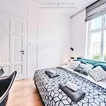 Апартаменты Family Luxury Wonder Heaven Apartment, 50m M Cassino Street, First - 3 Bedrooms&studio, Second - 2 Bedrooms&studio, Private Parking W Cenie, Summerwinter Brand *