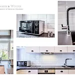 Family Luxury Wonder Heaven Apartment, 50m M Cassino Street, First - 3 Bedrooms&studio, Second - 2 Bedrooms&studio, Private Parking W Cenie, Summerwinter Brand * Сопот