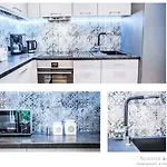 Family Luxury Wonder Heaven Apartment, 50m M Cassino Street, First - 3 Bedrooms&studio, Second - 2 Bedrooms&studio, Private Parking W Cenie, Summerwinter Brand Апартаменты