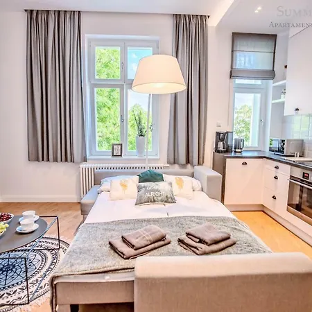 Family Luxury Wonder Heaven Apartment, 50m M Cassino Street, First - 3 Bedrooms&studio, Second - 2 Bedrooms&studio, Private Parking W Cenie, Summerwinter Brand Apartment
