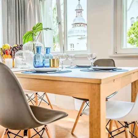 Family Luxury Haven: Dual Complex Near Casino Apartment