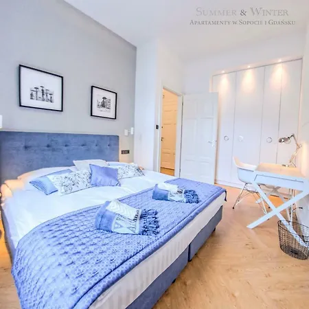 Апартаменты Summerwinter - 2 Luxury Wonder & Heaven Apartaments, 100m M Cassino - 2 Or 3 Bedrooms & Sofa, Parking