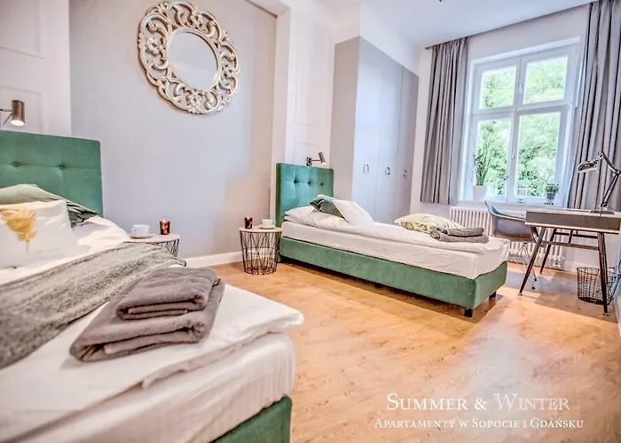 Family Luxury Wonder Heaven Apartment, 50m M Cassino Street, First - 3 Bedrooms&studio, Second - 2 Bedrooms&studio, Private Parking W Cenie, Summerwinter Brand